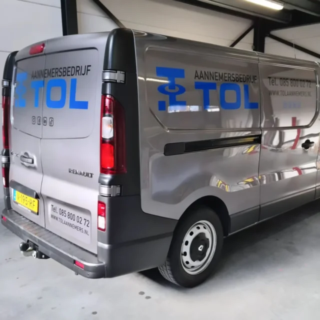 Voertuigreclame @tolaannemers 
#voertuigreclame #autobestickering #autobelettering