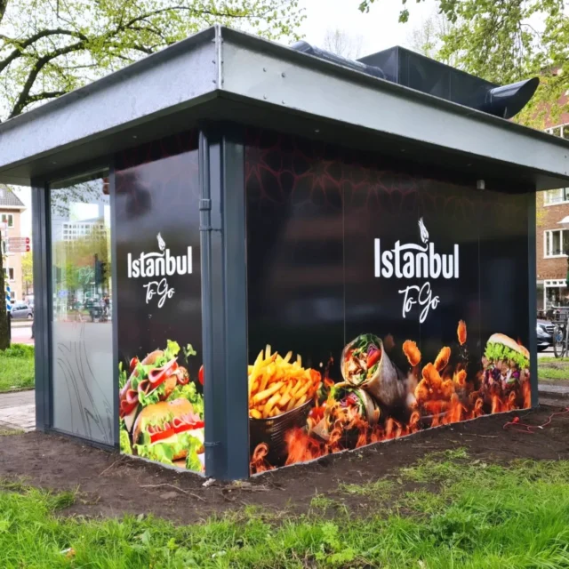 Onze oprechte dank aan ysyrtsvr voor het vertrouwen in onze services! Wij wensen @istanbultogo alle succes met hun gloednieuwe winkel!
#raambelettering #raambestickering #buitenreclame #ontwerp #design #gevelreclame #fullcolorprinting